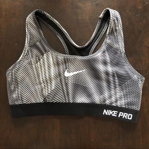 BRAND NEW!!!! NIKE PRO gray and white sports bra!!